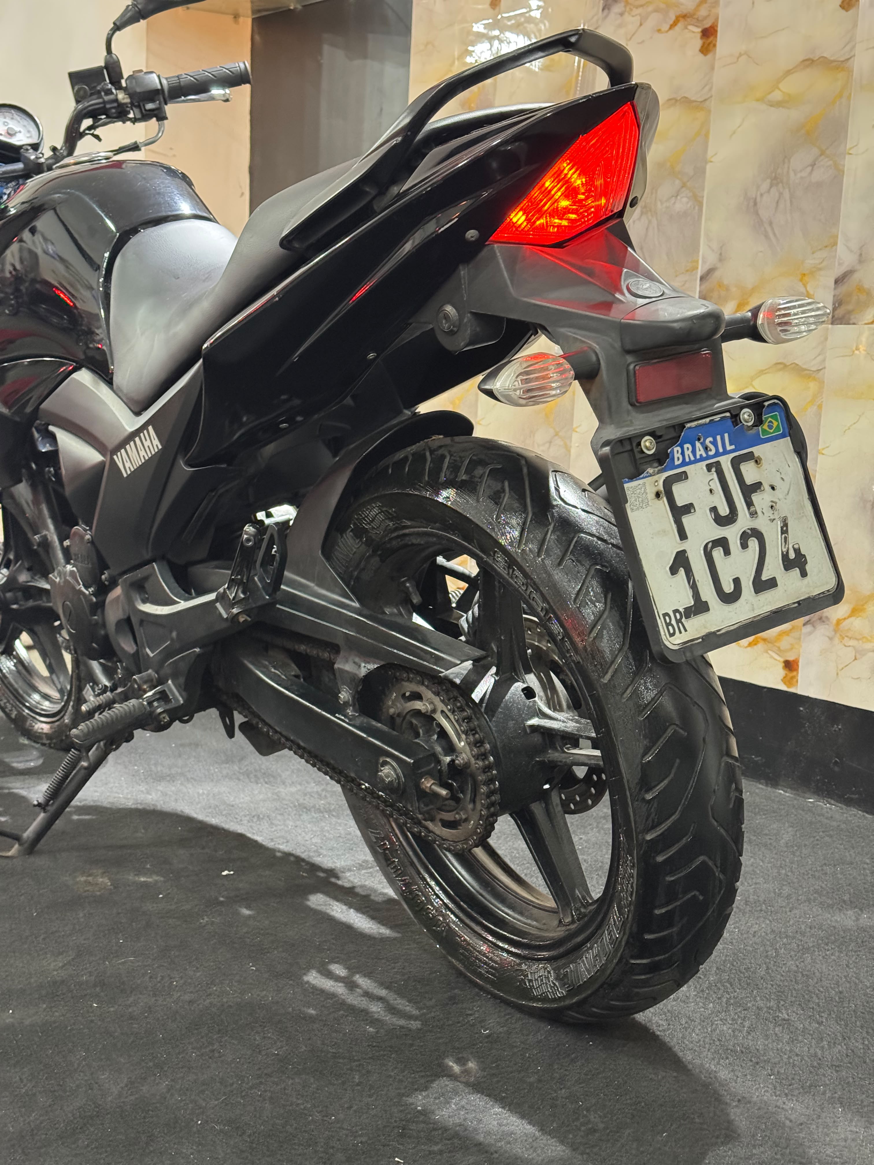 Yamaha Fazer 250 YS 250 Fazer